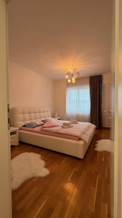apartman nejra Tuzla Exteriér fotografie