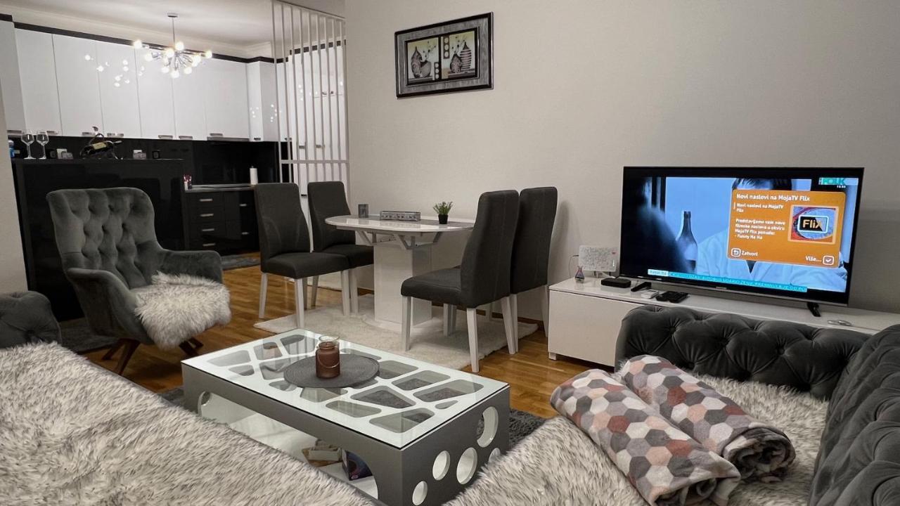 apartman nejra Tuzla Exteriér fotografie