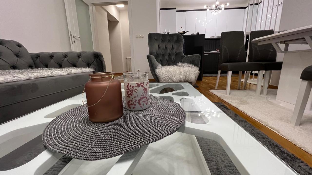 apartman nejra Tuzla Exteriér fotografie