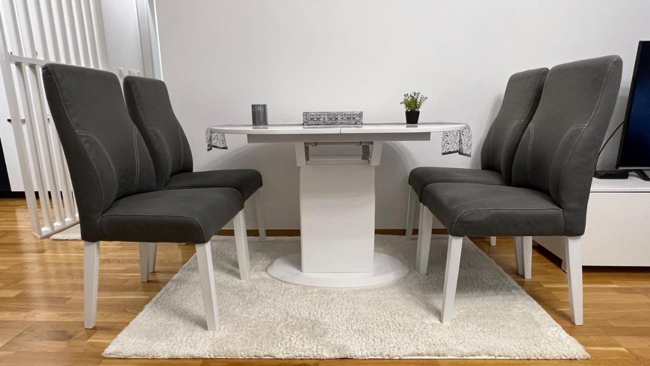 apartman nejra Tuzla Exteriér fotografie
